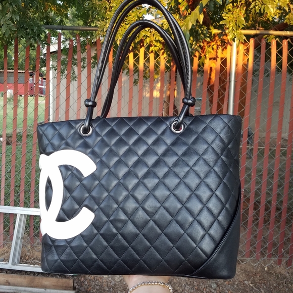 CHANEL Handbags - Chanel grand quilted calfskin tote